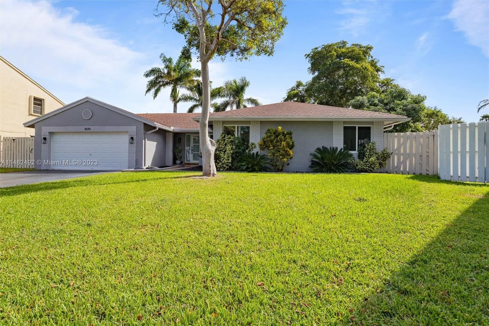 Real estate property located at 1070 Cumberland Ter, Broward County, SHENANDOAH SECTION ONE, Davie, FL