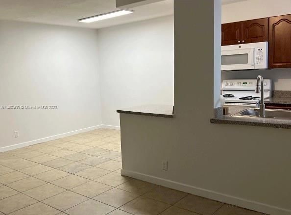 Real estate property located at 1100 1st Ct #107, Broward County, LSOLEI AT HALLANDALE BEAC, Hallandale Beach, FL