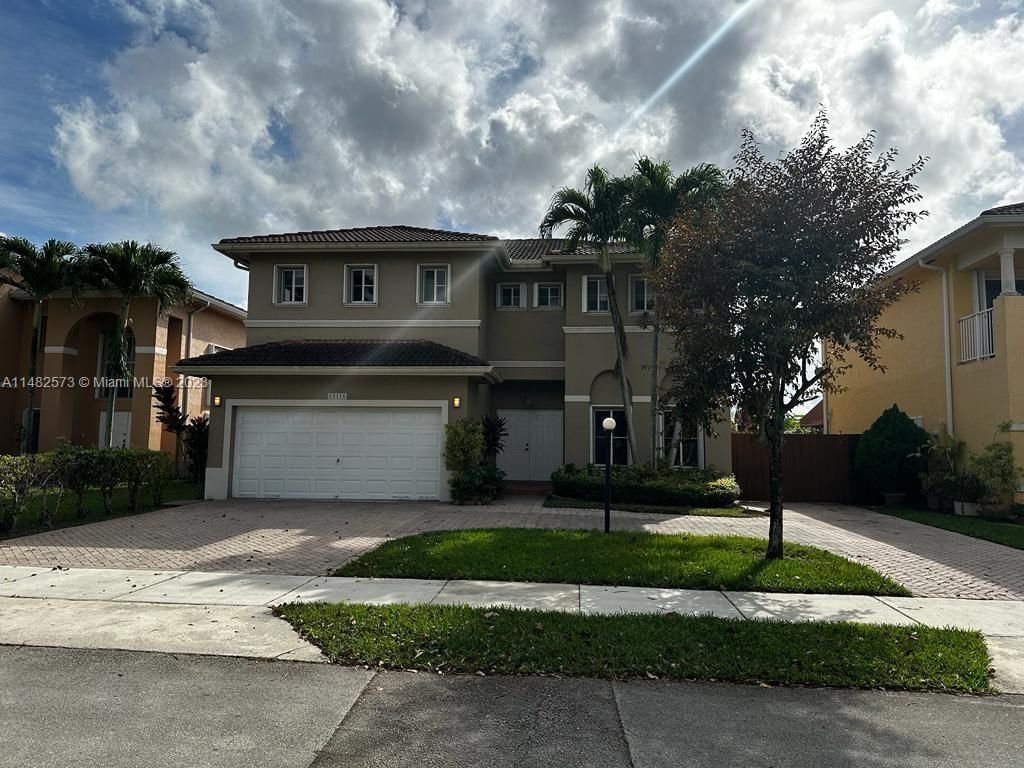 Real estate property located at 13116 136th Ter, Miami-Dade County, TWIN LAKE SHORES EAST, Miami, FL