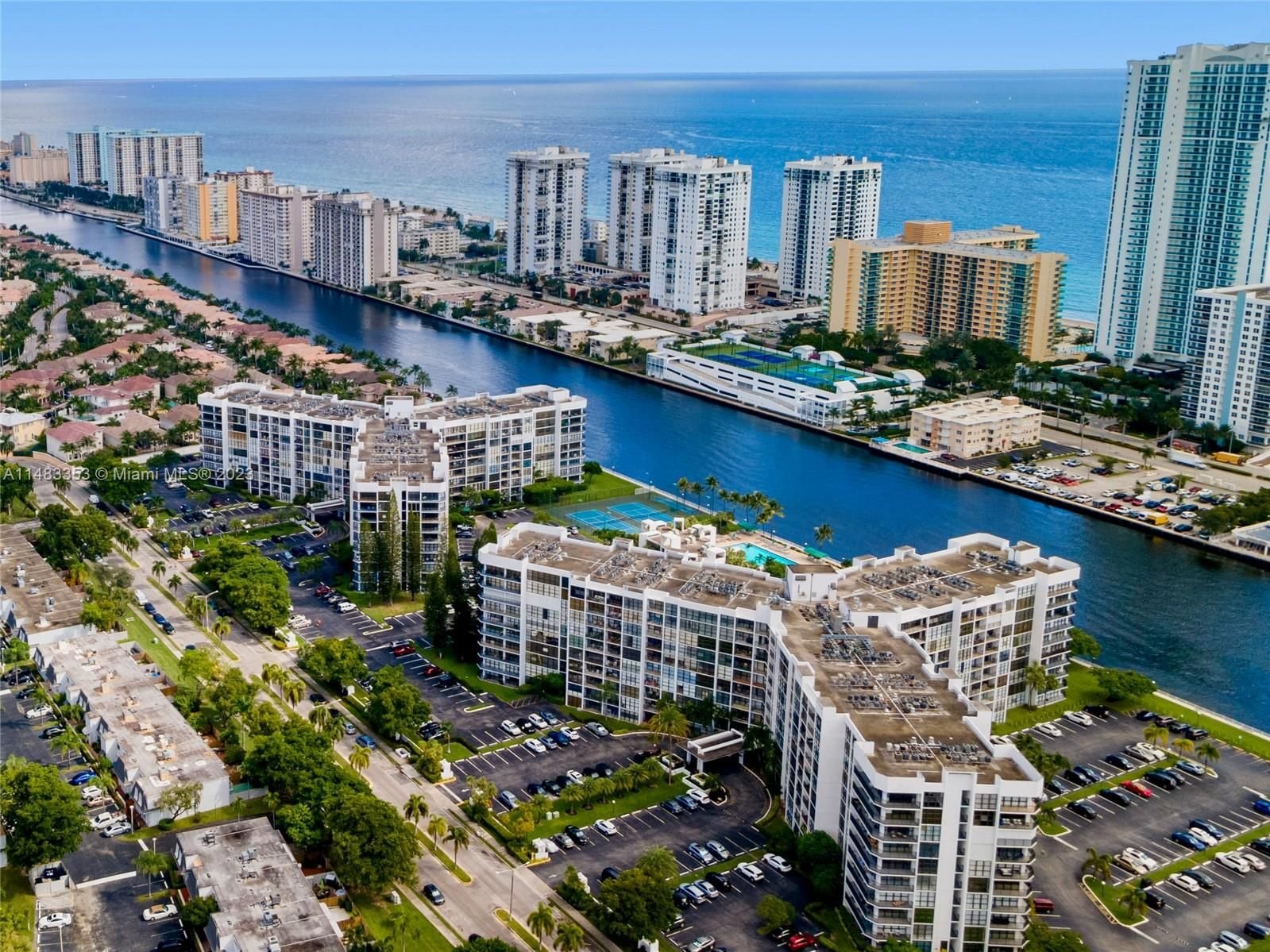 Real estate property located at 800 Parkview Dr #407, Broward County, OCEANVIEW PARK CONDO, Hallandale Beach, FL