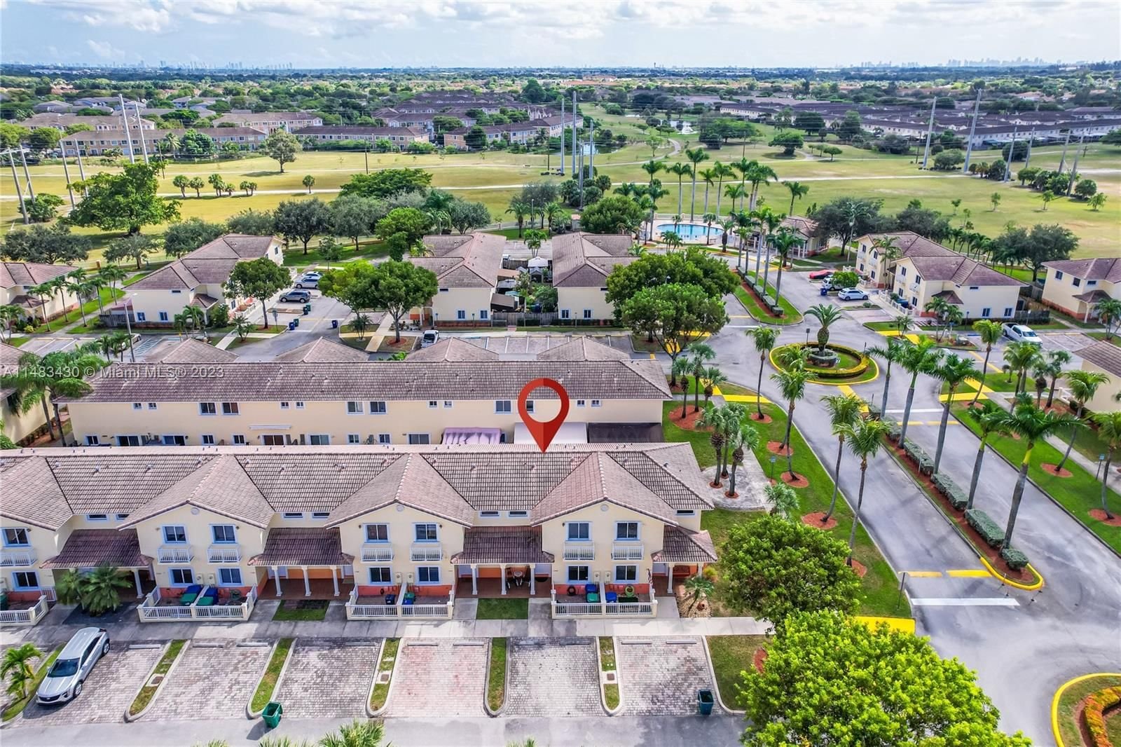 Real estate property located at 17909 74th Path, Miami-Dade County, TUSCAN LAKE VILLAS, Hialeah, FL