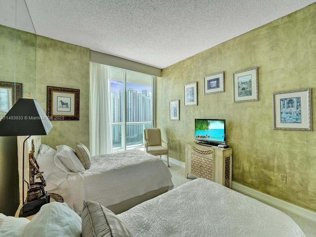 Real estate property located at 16400 Collins Ave #2743, Miami-Dade County, Sunny Isles Beach, FL