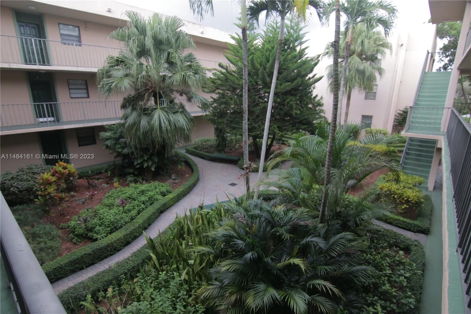 Real estate property located at 10525 112th Ave #216, Miami-Dade County, GARDEN OF KENDALL CONDO N, Miami, FL