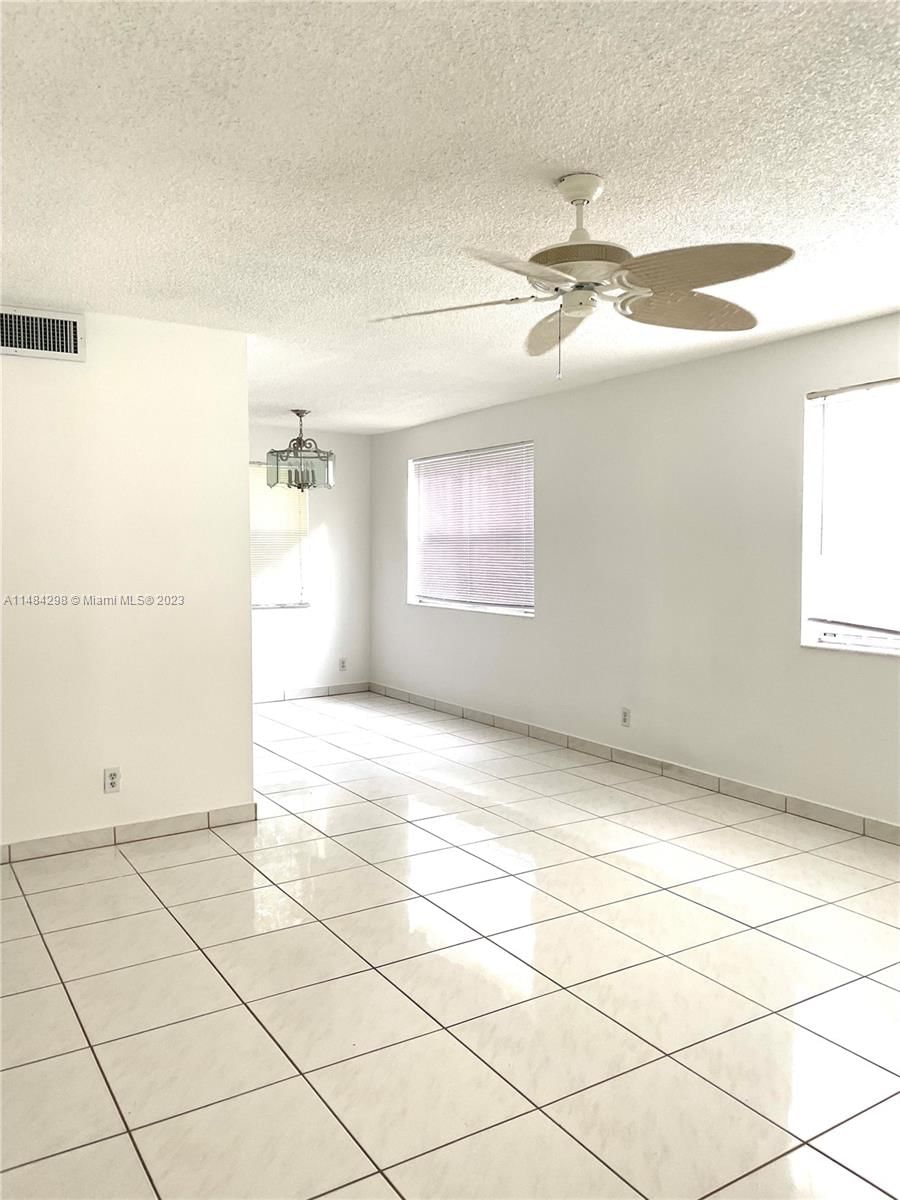 Real estate property located at 2200 Taylor St #106, Broward County, PARADISE GARDENS IV INC C, Hollywood, FL