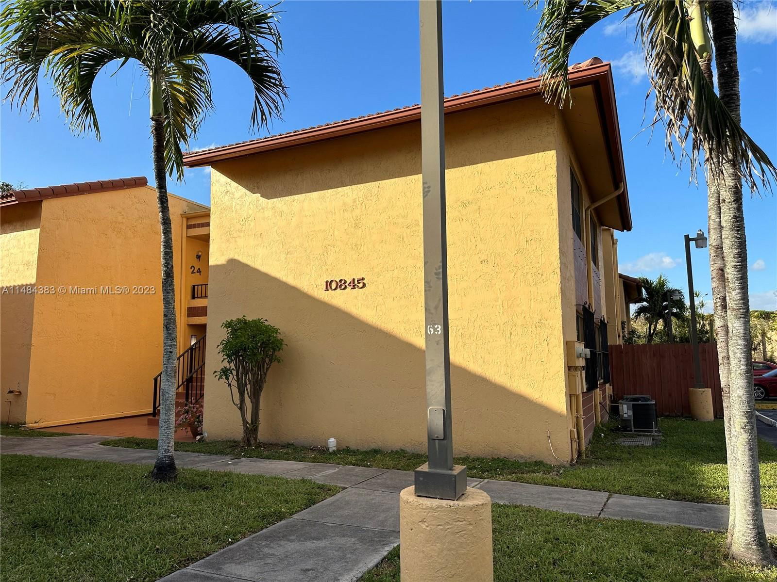 Real estate property located at 10845 7th St #15-11, Miami-Dade County, Miami, FL