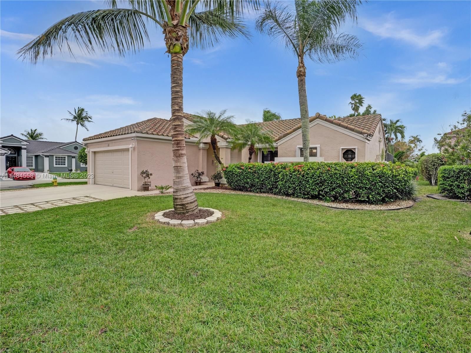 Real estate property located at 4718 5th Ct, Broward County, COQUINA LAKES, Deerfield Beach, FL