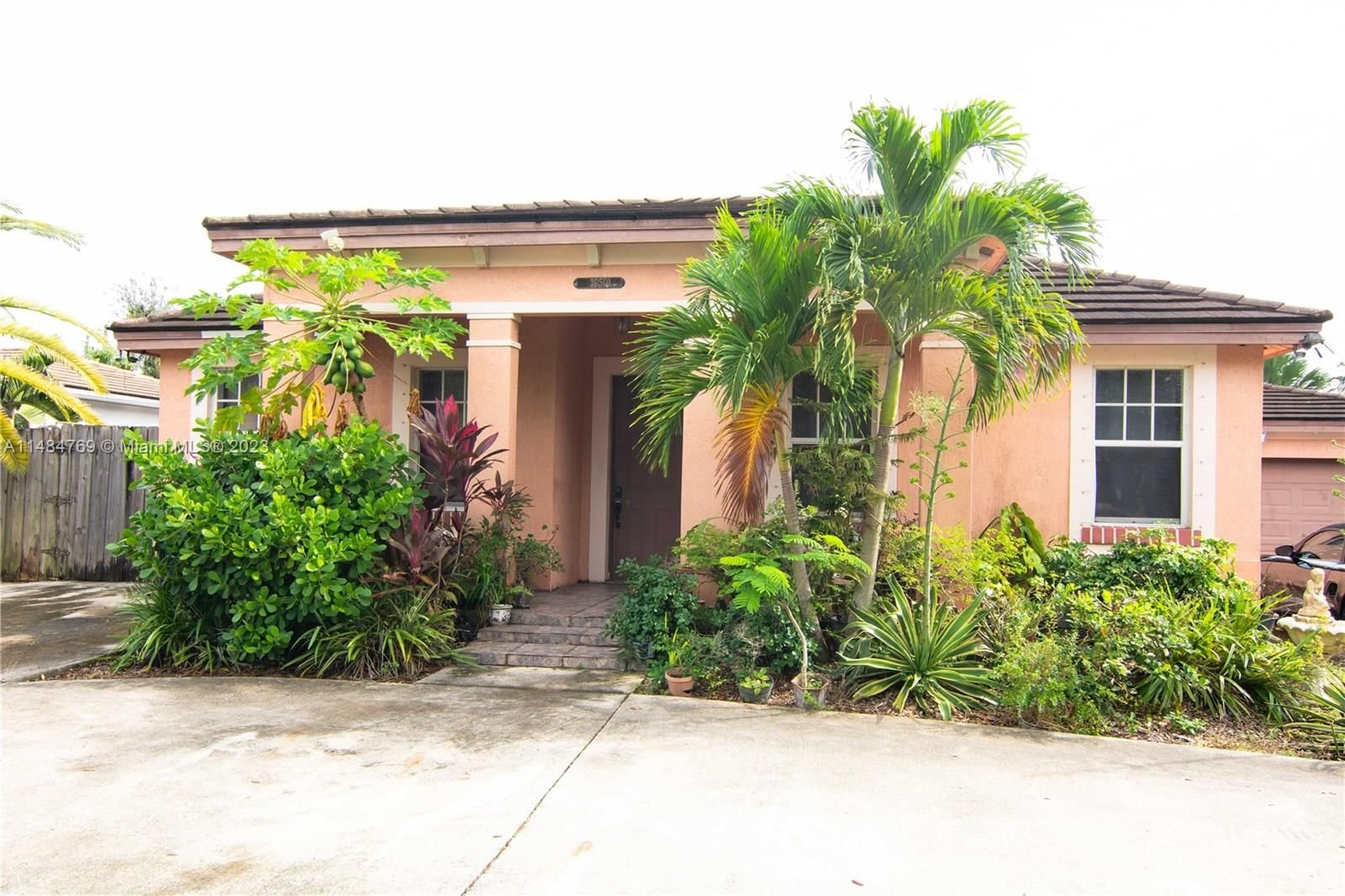 Real estate property located at 20501 127th Ct, Miami-Dade County, COUNTRYSIDE FIRST ADDN, Miami, FL