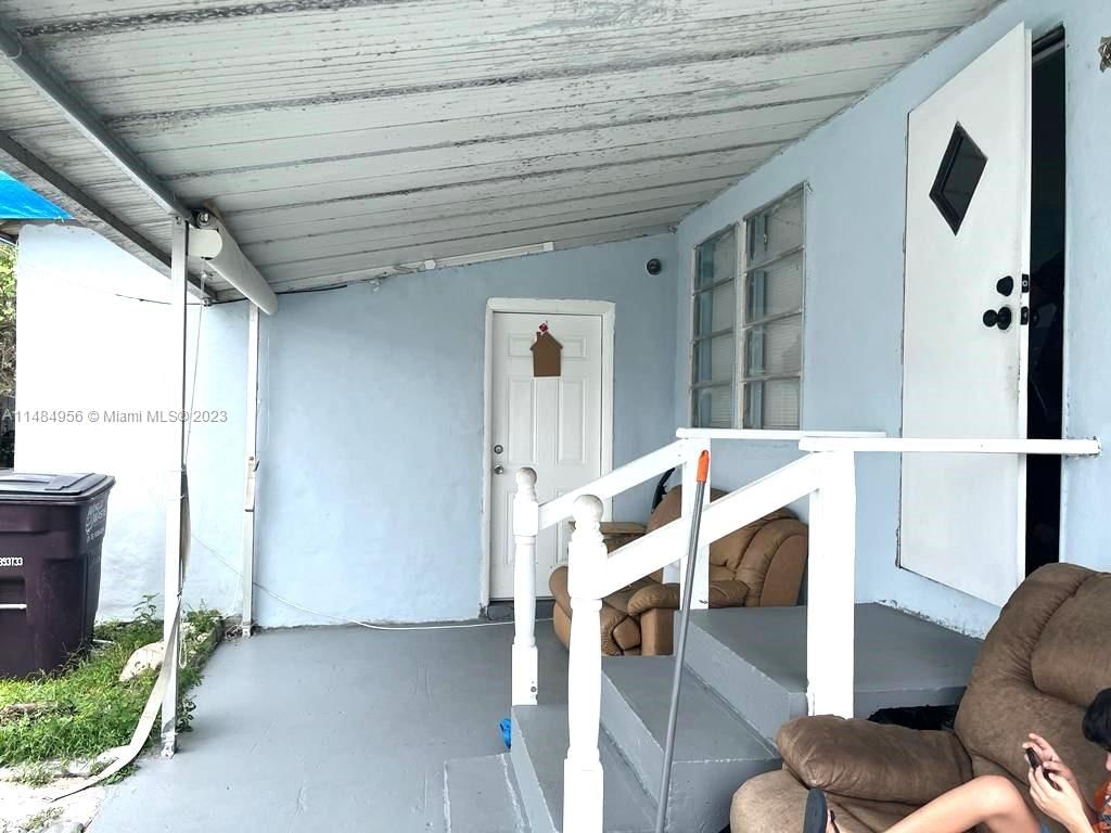 Real estate property located at 11327 1st St, Miami-Dade County, Miami, FL