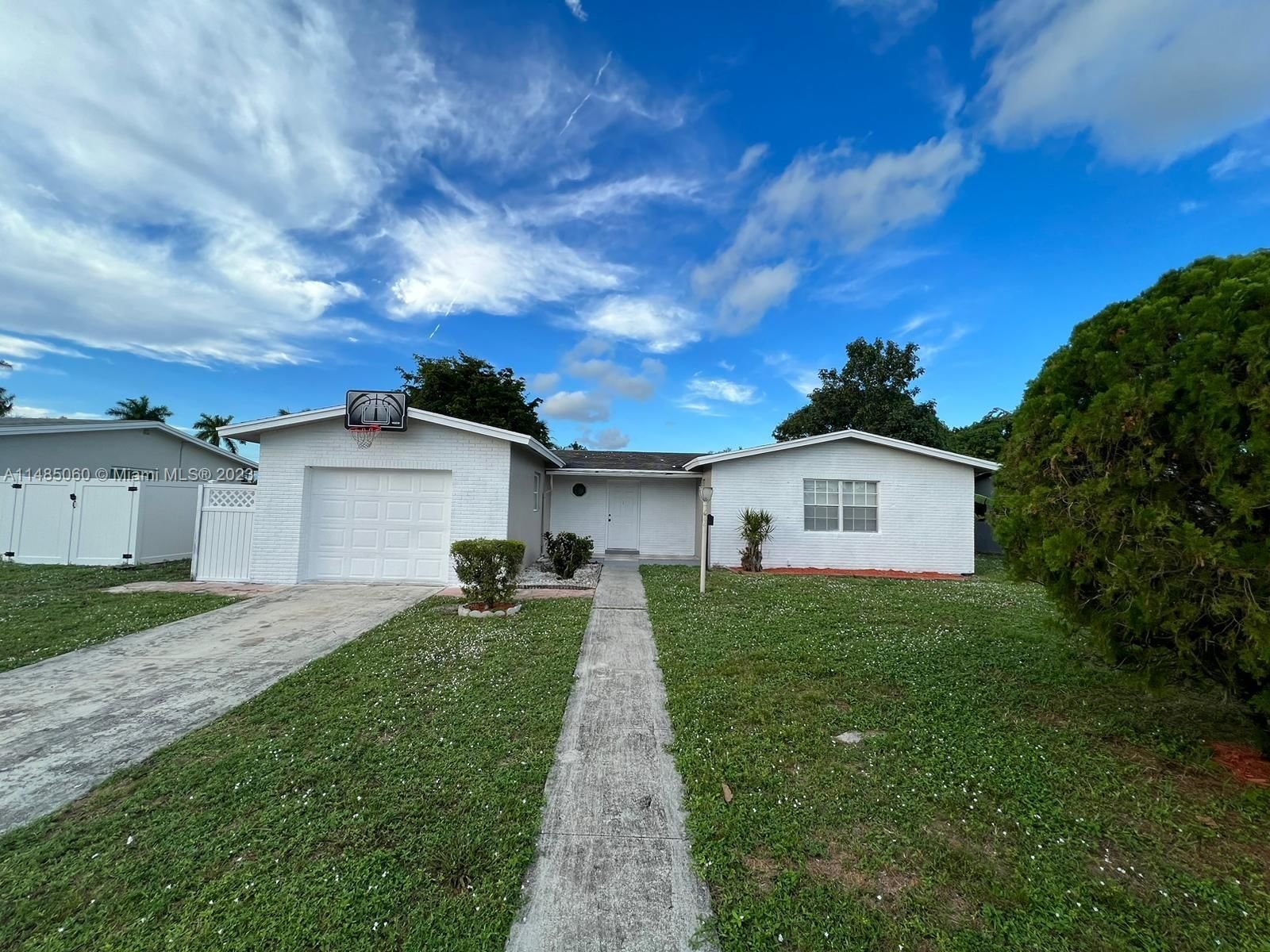 Real estate property located at 6841 7th Pl, Broward County, KIMBERLY VILLAGE SECTION, North Lauderdale, FL
