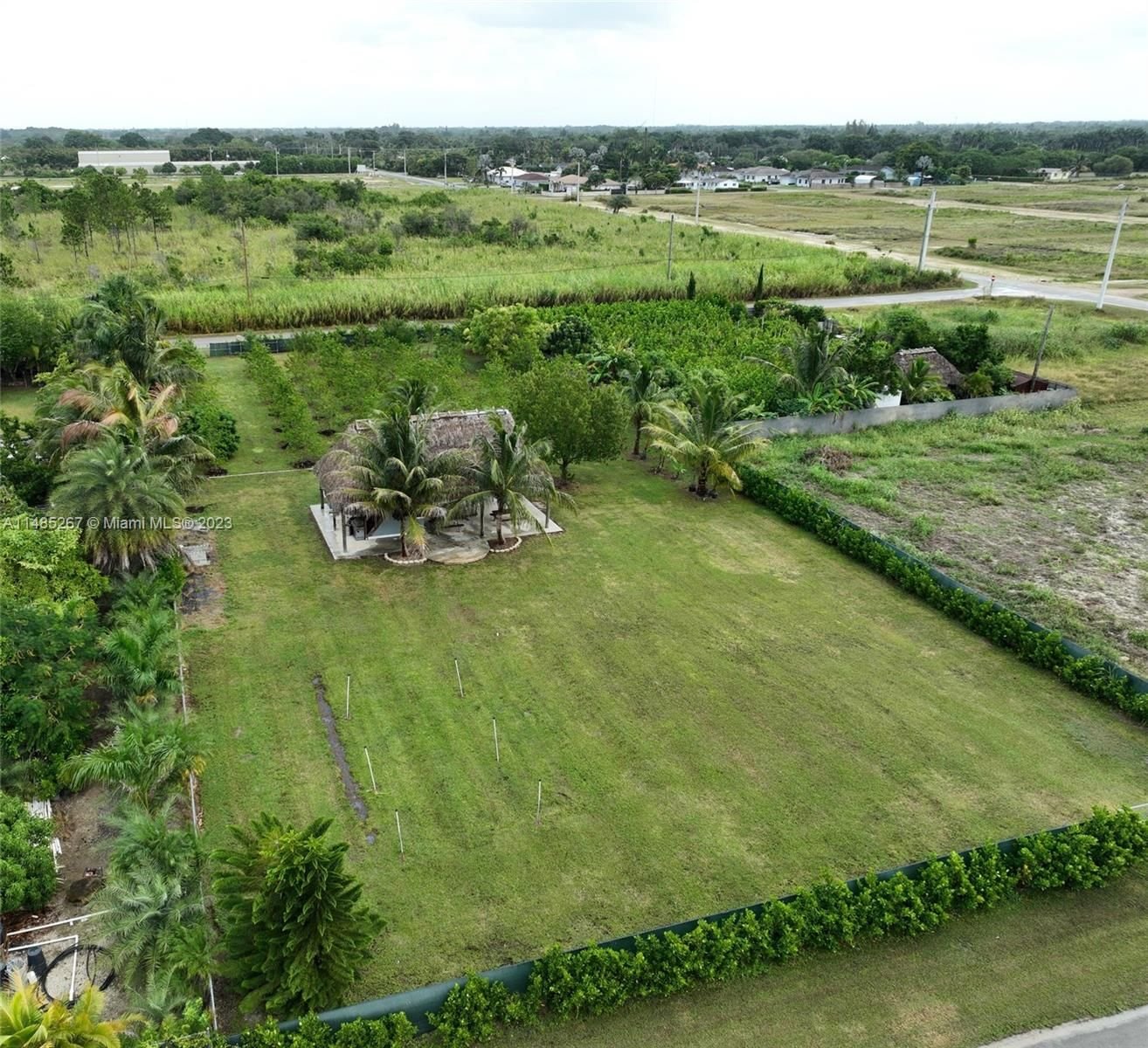 Real estate property located at 19741 325th St, Miami-Dade County, MONTCLAIR COUNTRY ESTATES, Homestead, FL
