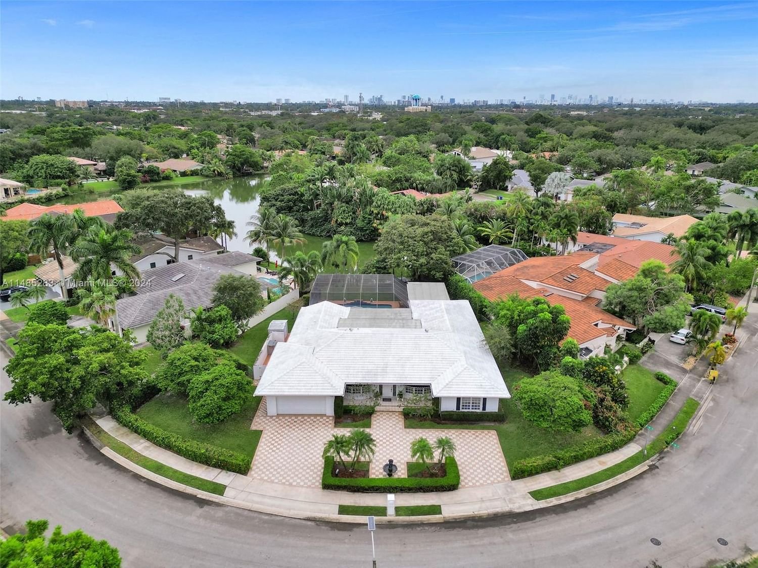 Real estate property located at 3240 36th St, Broward County, Hollywood, FL