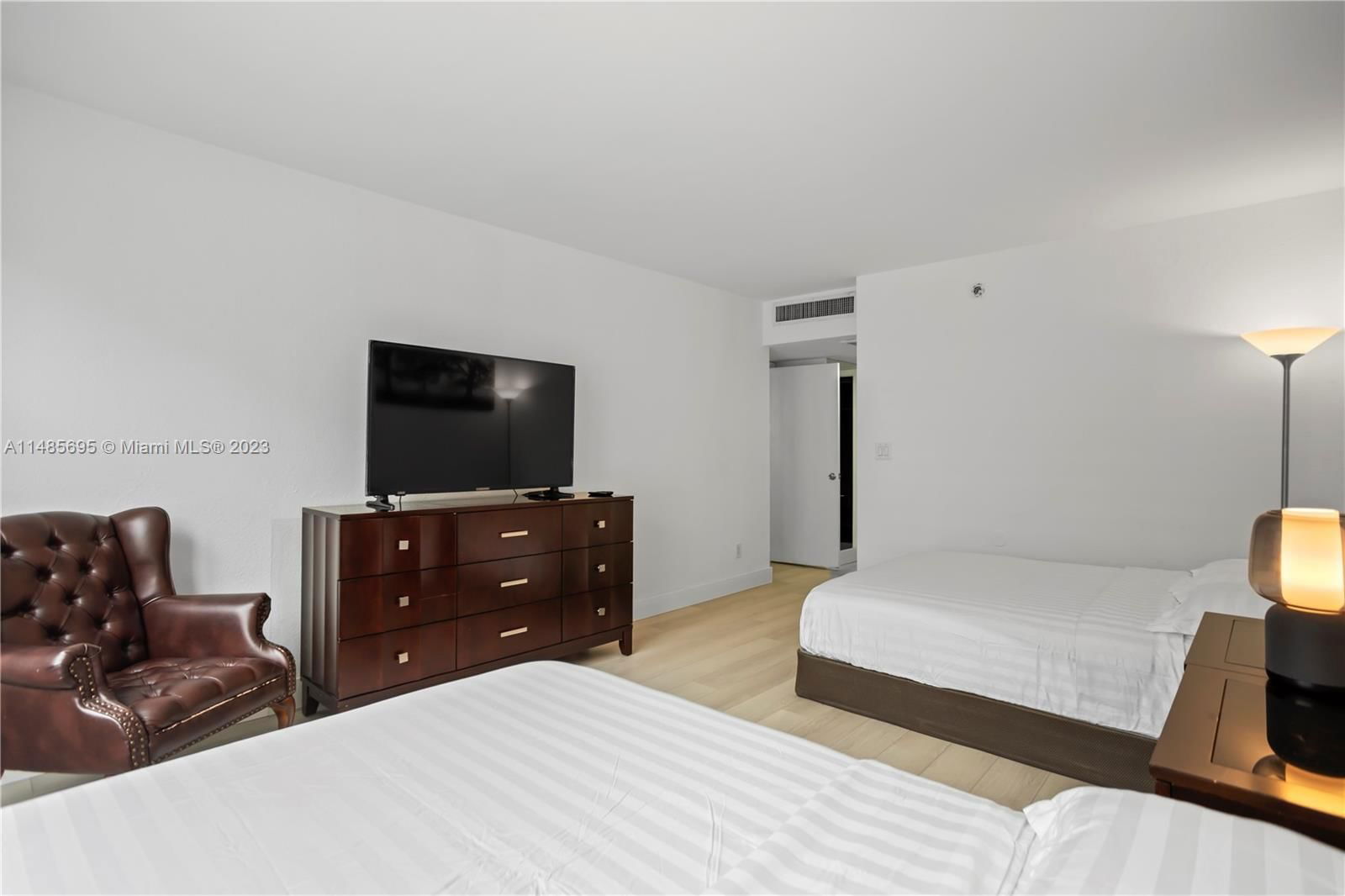Real estate property located at 5600 Collins Ave #3D, Miami-Dade County, Miami Beach, FL