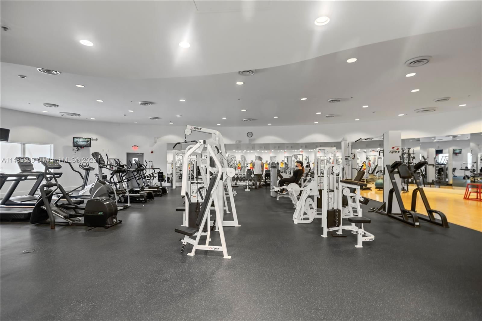 Real estate property located at 5600 Collins Ave #3D, Miami-Dade County, Miami Beach, FL