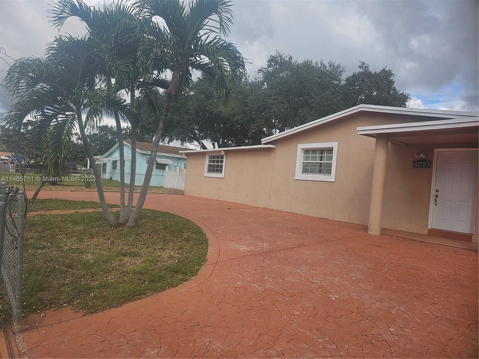 Real estate property located at 4221 33rd St, Broward County, LAKE FOREST SEC 4, West Park, FL