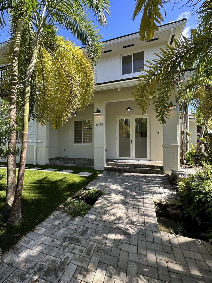Real estate property located at 6141 44th St, Miami-Dade County, MCKEEVER TERR, South Miami, FL