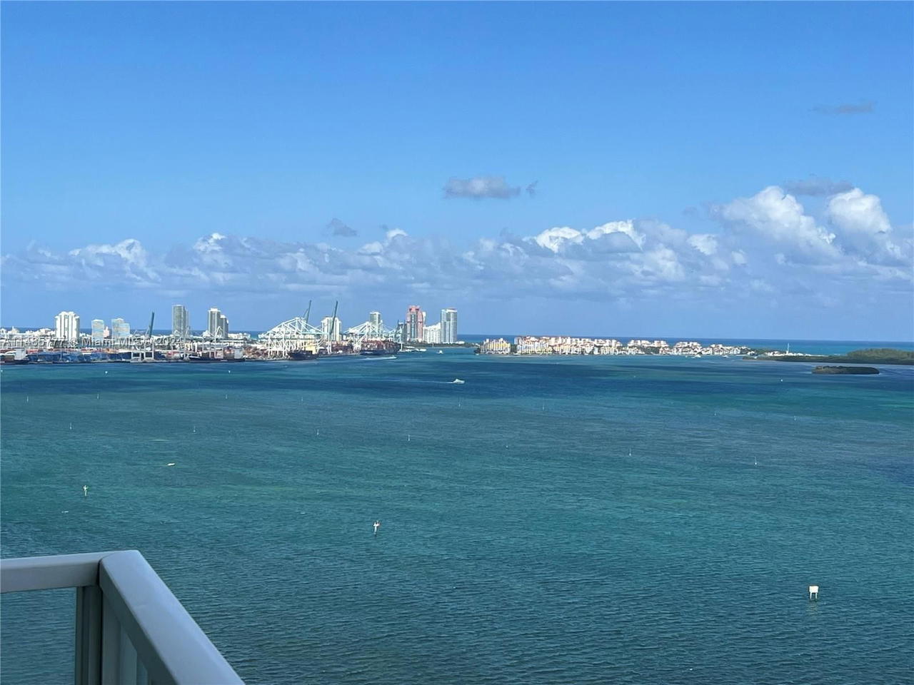 Real estate property located at 218 14th Street TS107, Miami-dade, The Emerald At Brickell, Miami, FL