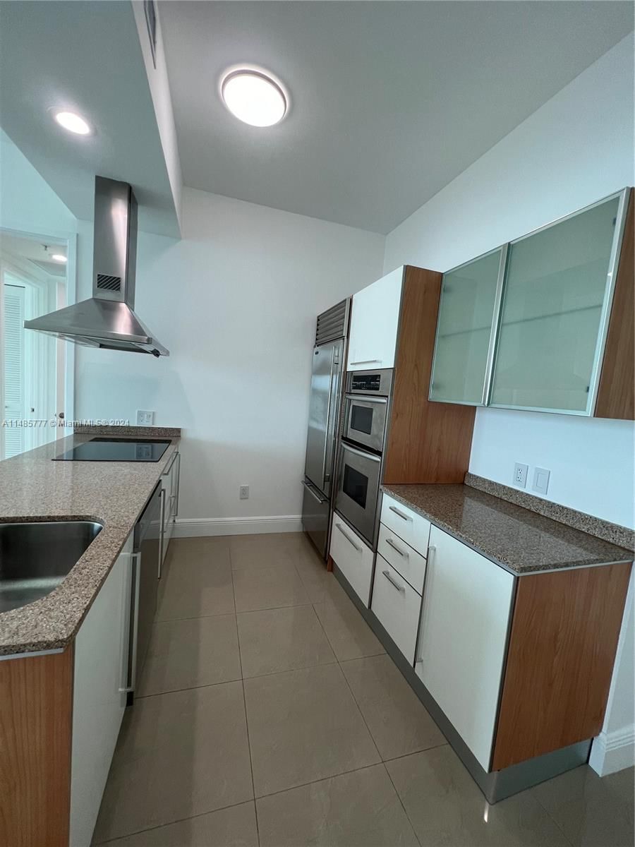 Real estate property located at 218 14th Street TS107, Miami-dade, The Emerald At Brickell, Miami, FL