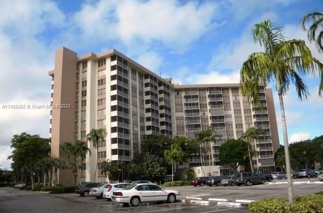 Real estate property located at 10777 Sample Rd #509, Broward County, COUNTRY CLUB TOWER OF COR, Coral Springs, FL