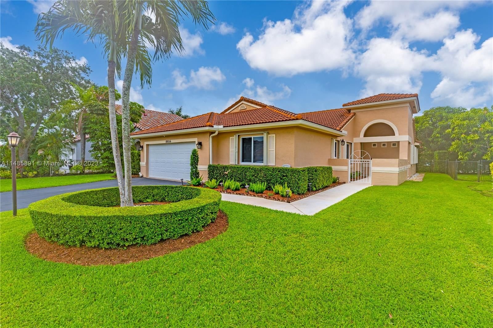 Real estate property located at 18856 2nd St, Broward County, AMERITRAIL SECTION ONE, Pembroke Pines, FL