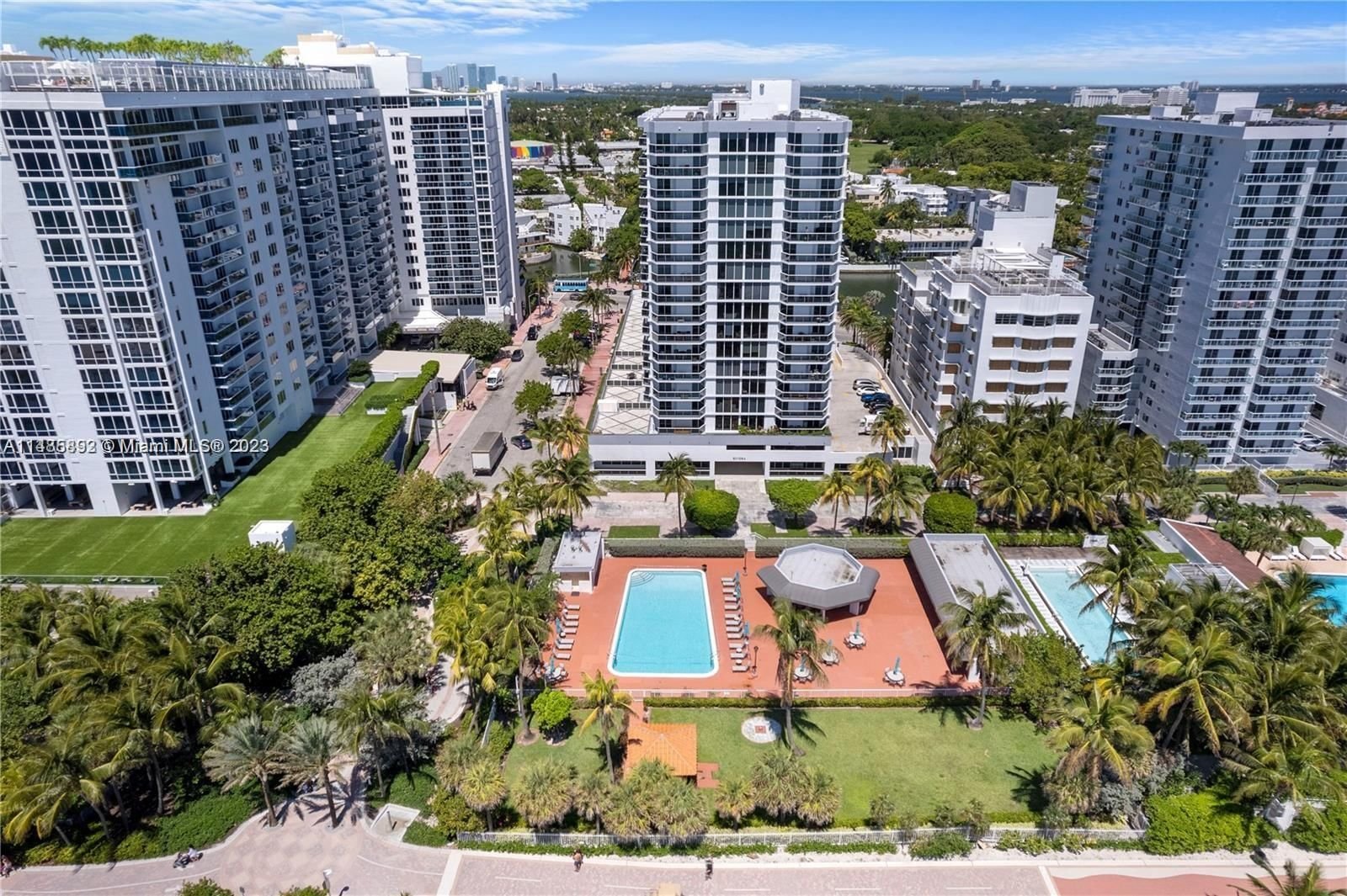 Real estate property located at 2401 Collins Ave #1712, Miami-Dade County, Miami Beach, FL