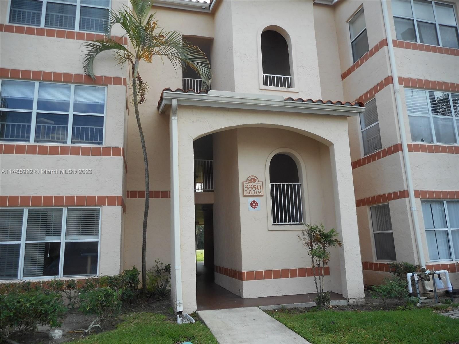 Real estate property located at 3350 Pinewalk Dr N #1414, Broward County, CORAL KEY CONDO, Margate, FL