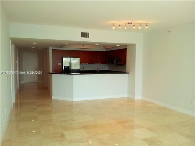 Real estate property located at 15051 Royal Oaks Ln #502, Miami-Dade County, THE OAKS I CONDO, North Miami, FL