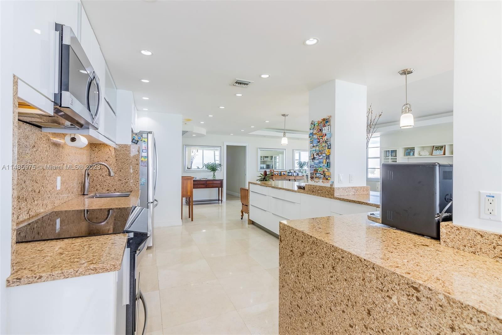 Real estate property located at 5255 Collins Ave #11E, Miami-Dade County, Miami Beach, FL