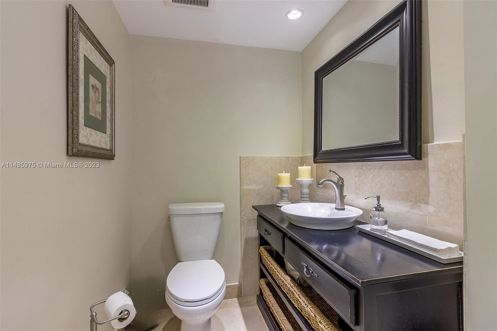 Real estate property located at 5255 Collins Ave #11E, Miami-Dade County, Miami Beach, FL