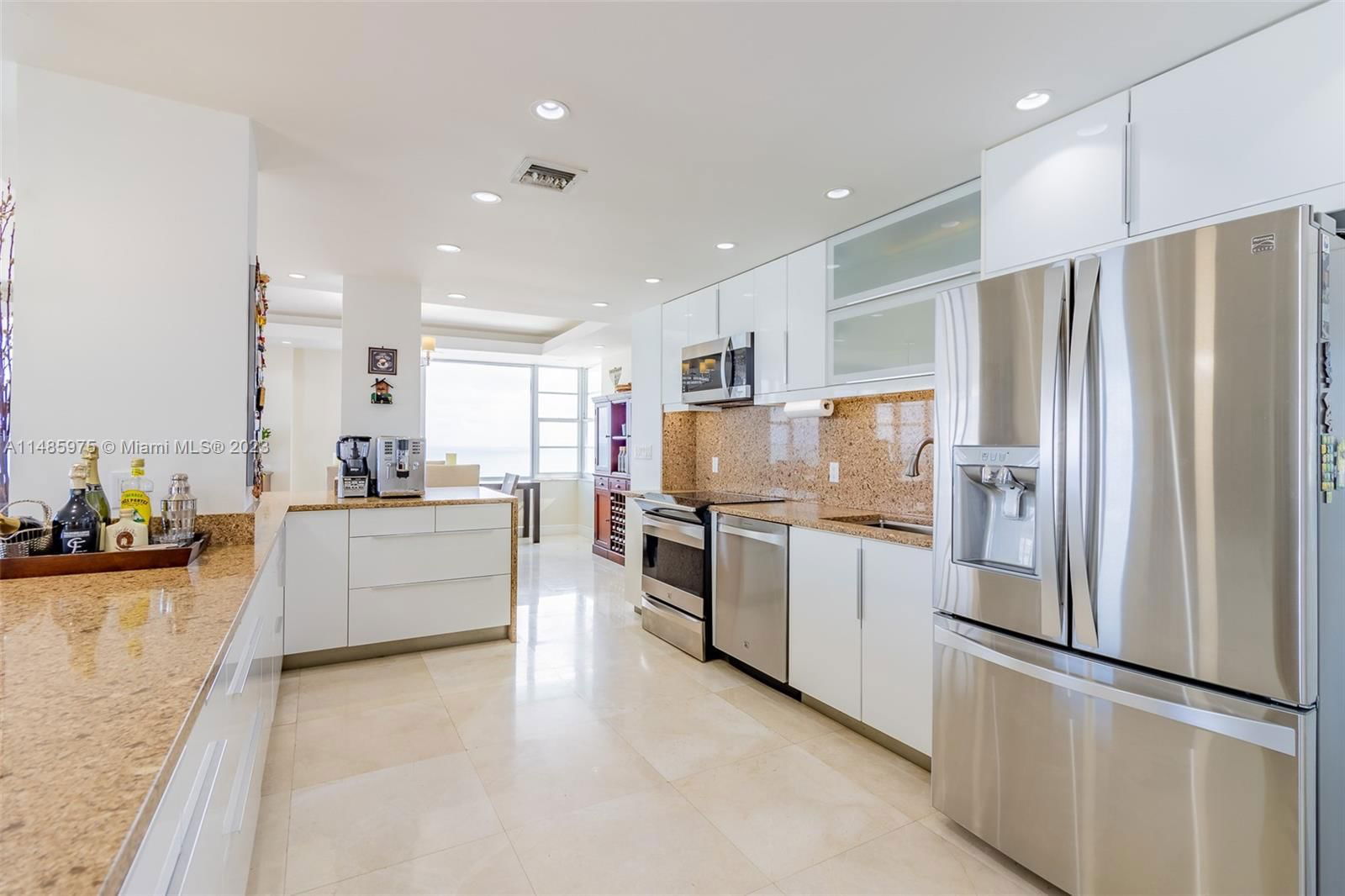 Real estate property located at 5255 Collins Ave #11E, Miami-Dade County, Miami Beach, FL