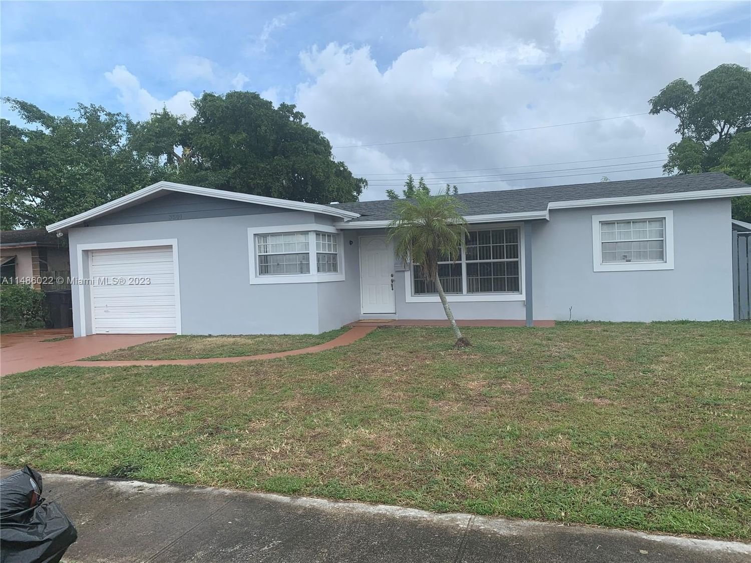 Real estate property located at 3501 25th St, Broward County, LAUDERDALE LAKES EAST GAT, Lauderdale Lakes, FL