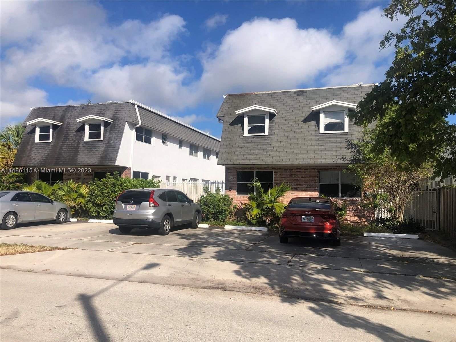Real estate property located at 1947 Taylor St #6, Broward County, SANDILEE TOWNHOUSE CONDO, Hollywood, FL