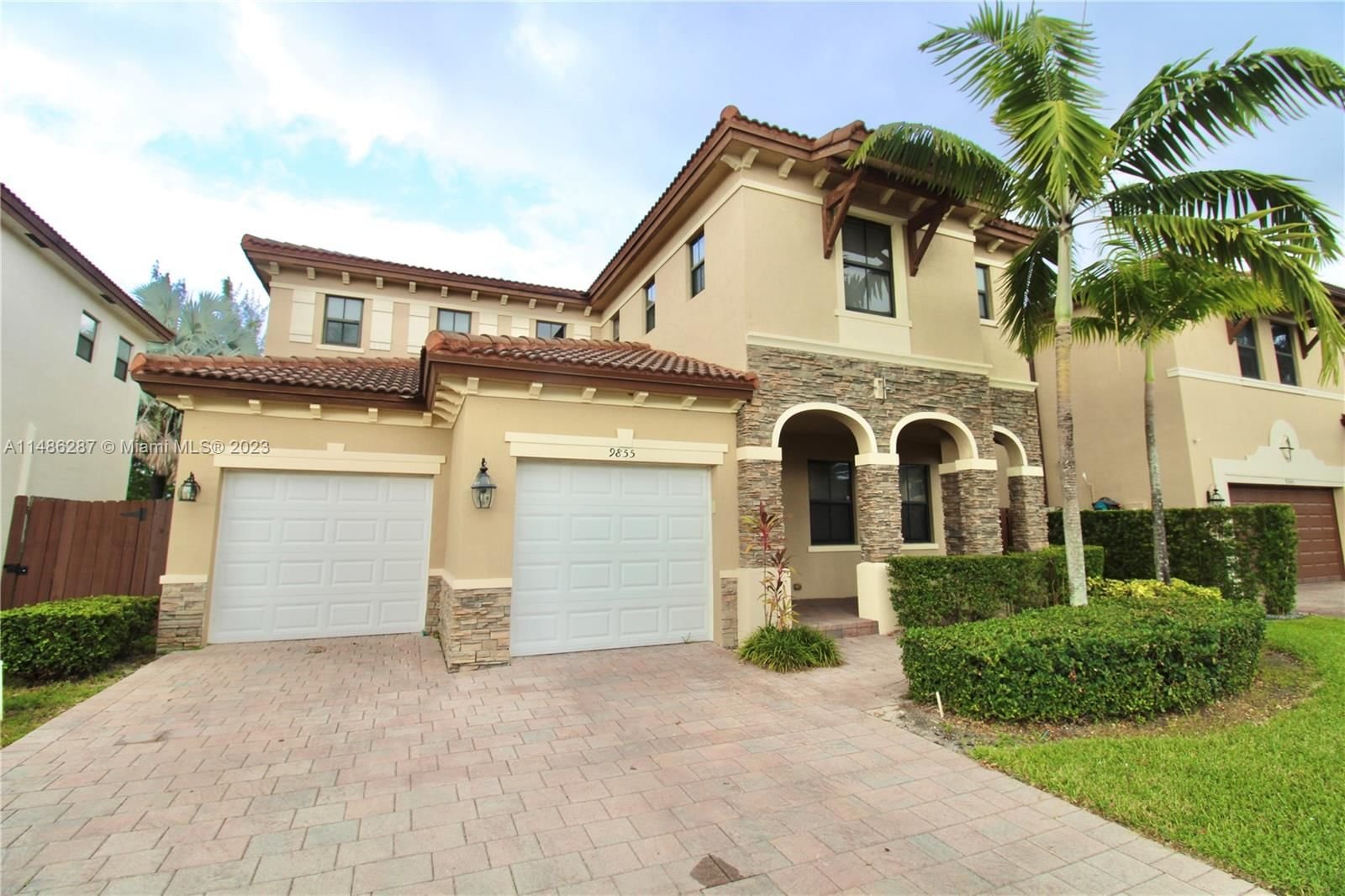 Real estate property located at 9855 89th Ter, Miami-Dade County, DORAL BREEZE, Doral, FL