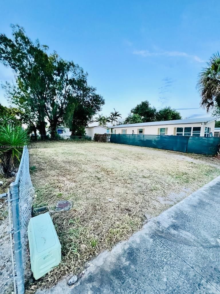 Real estate property located at 13481 8th St, Broward County, CARLAN MOBILE HOME PARK, Davie, FL