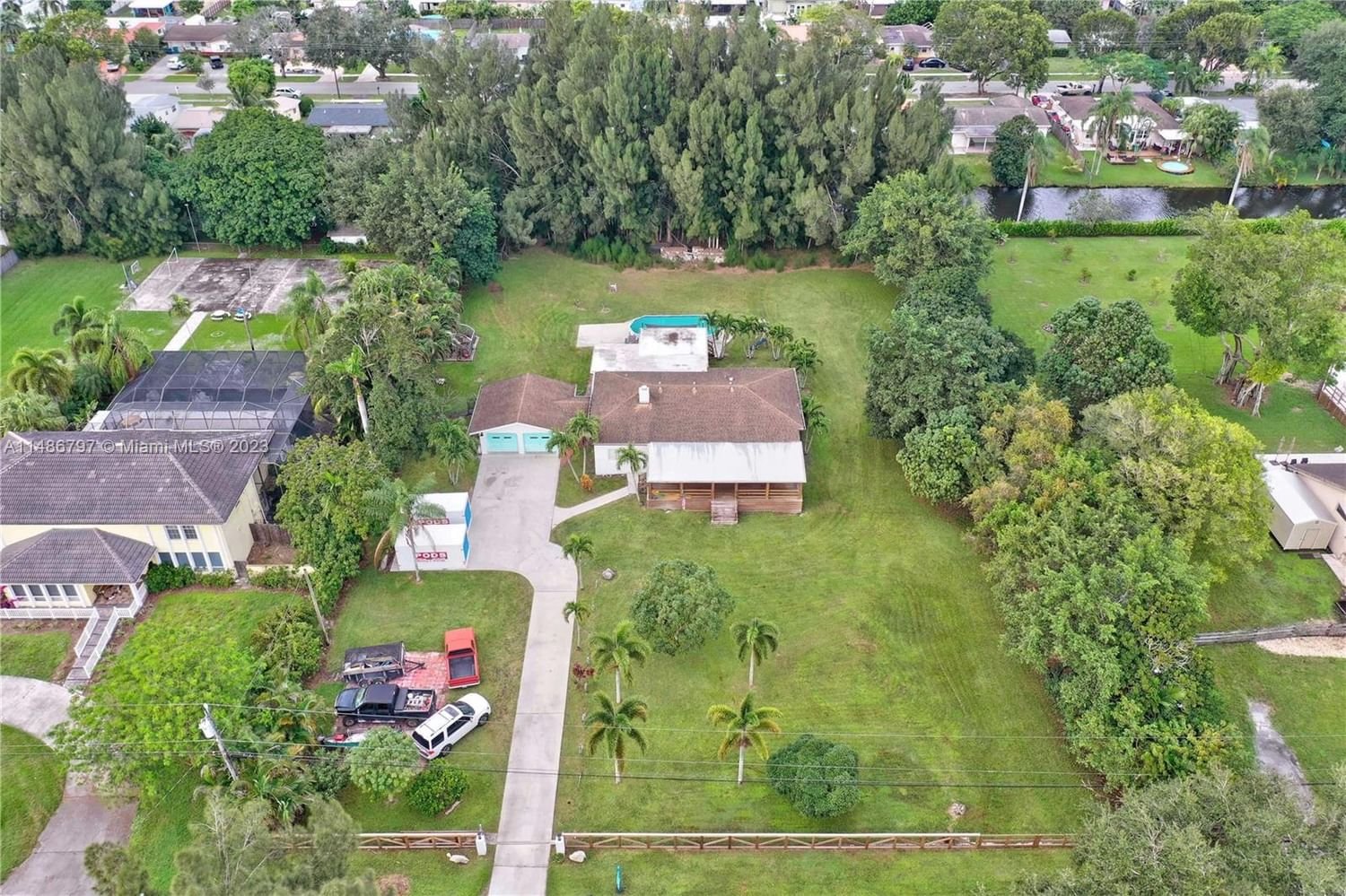 Real estate property located at 9810 55th Ct, Broward County, NEWMANS SURVEY, Cooper City, FL