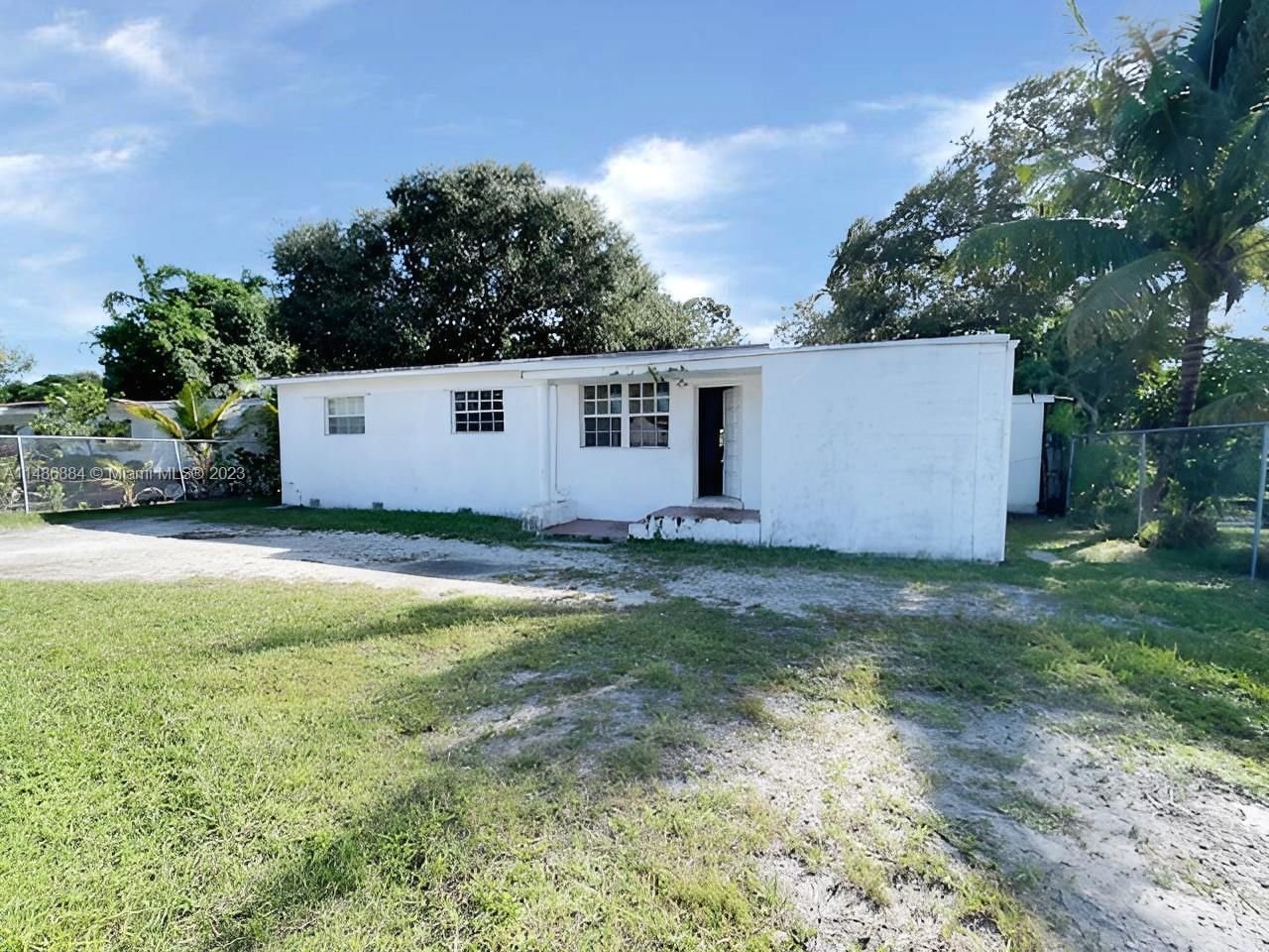 Real estate property located at 1242 145th St, Miami-Dade County, ARCH CREEK ESTS, Miami, FL