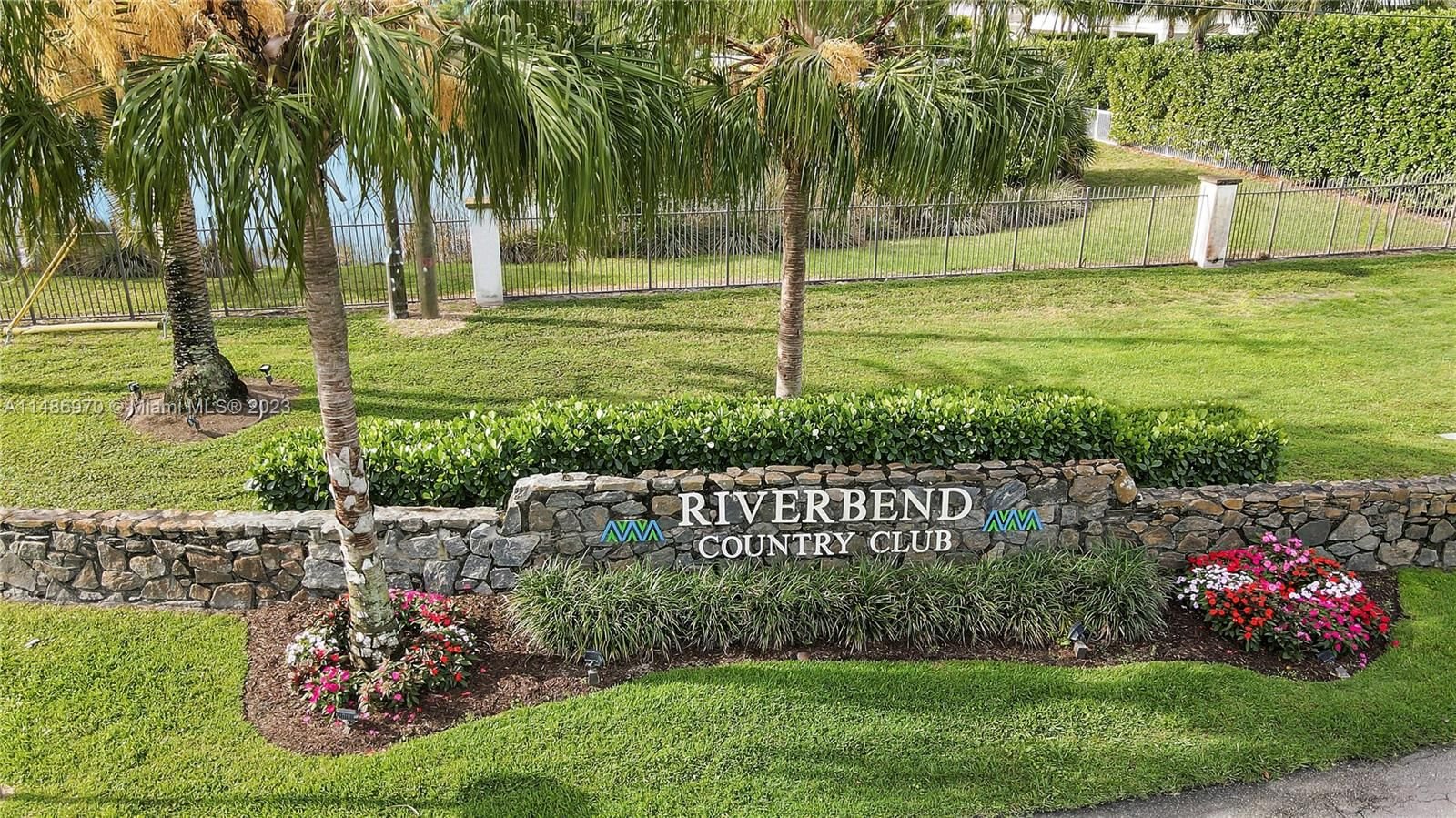 Real estate property located at 18350 Wood Haven Ln H, Martin County, RIVERBEND CONDO, Jupiter, FL