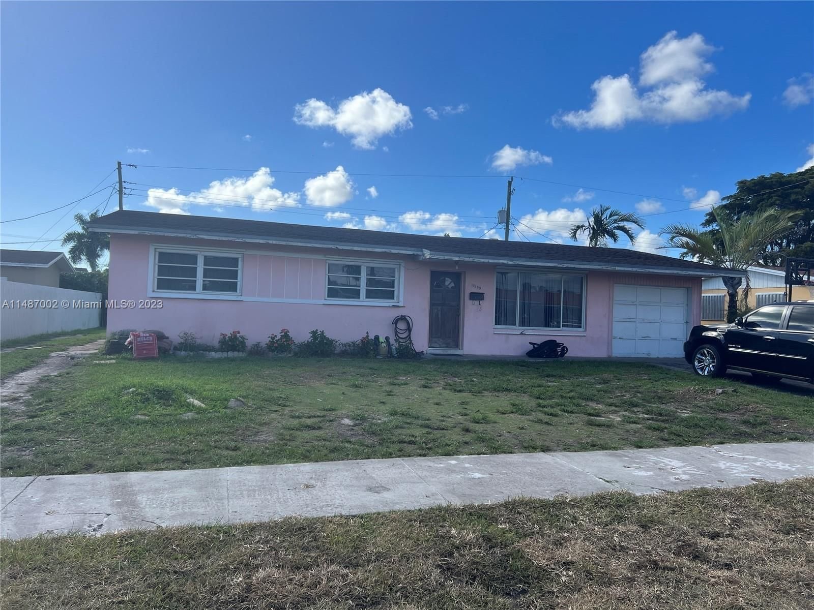 Real estate property located at 10300 50th Ter, Miami-Dade County, HEFTLER HOMES SEC 3, Miami, FL