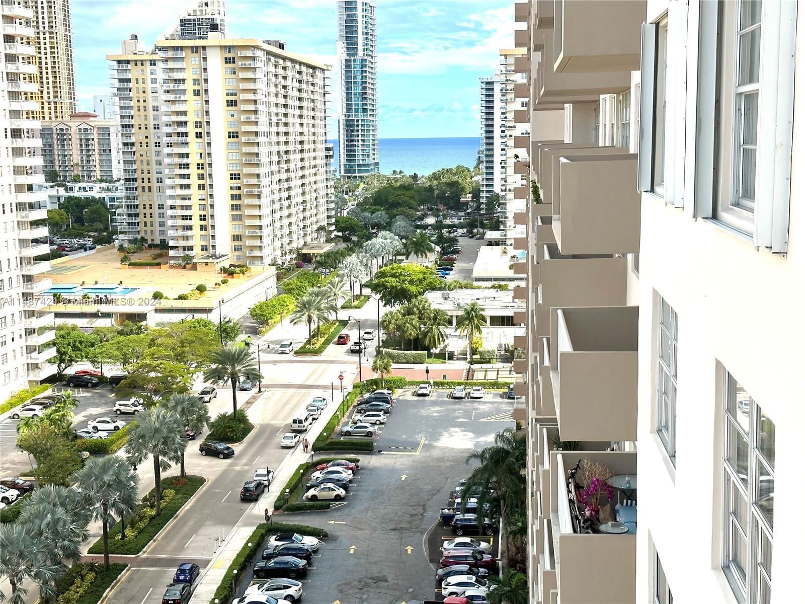 Real estate property located at 250 174th St #917, Miami-Dade County, WINSTON TOWERS 100 CONDO, Sunny Isles Beach, FL