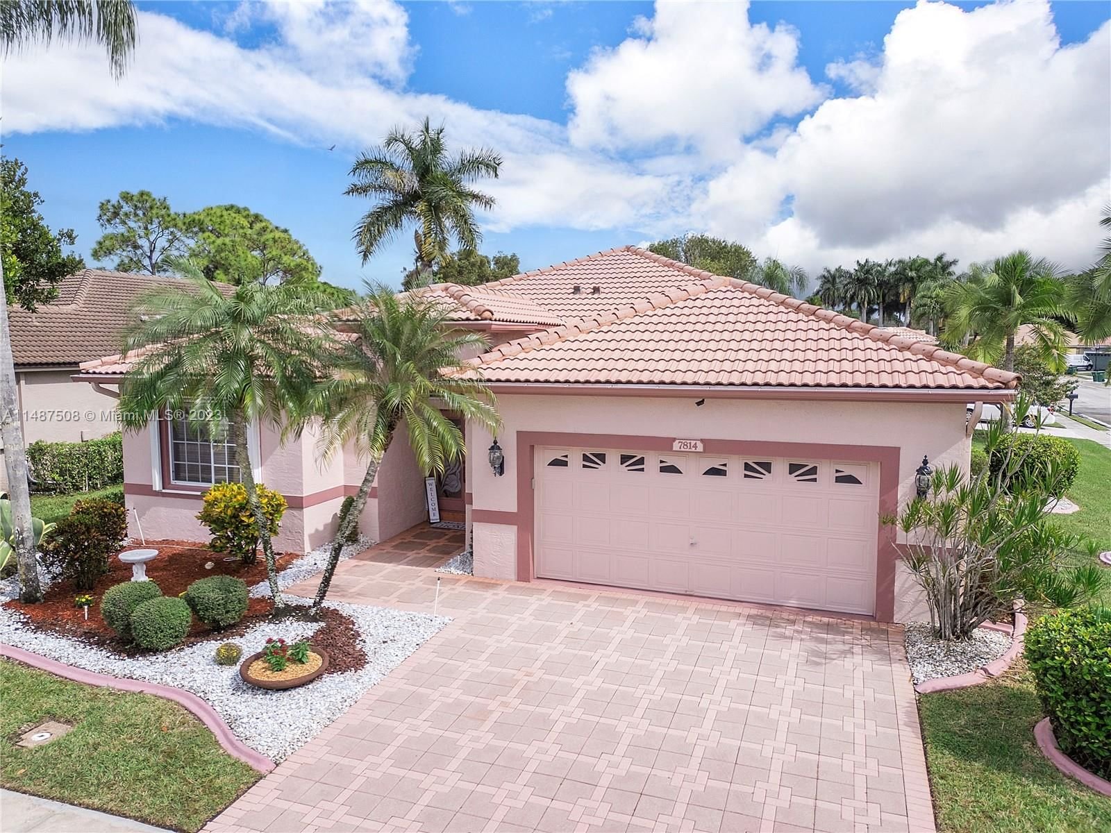 Real estate property located at 7814 78th Ave, Broward County, Avalon Estates at Woodmont, Tamarac, FL
