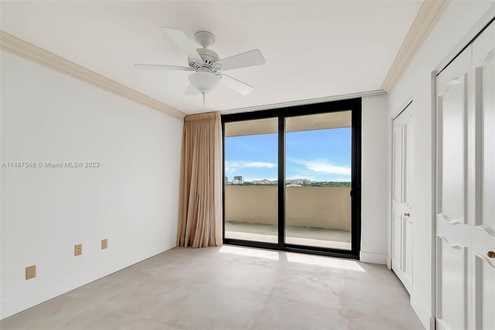 Real estate property located at 441 Valencia Ave #1102, Miami-Dade County, GABLES LAROC CONDO, Coral Gables, FL