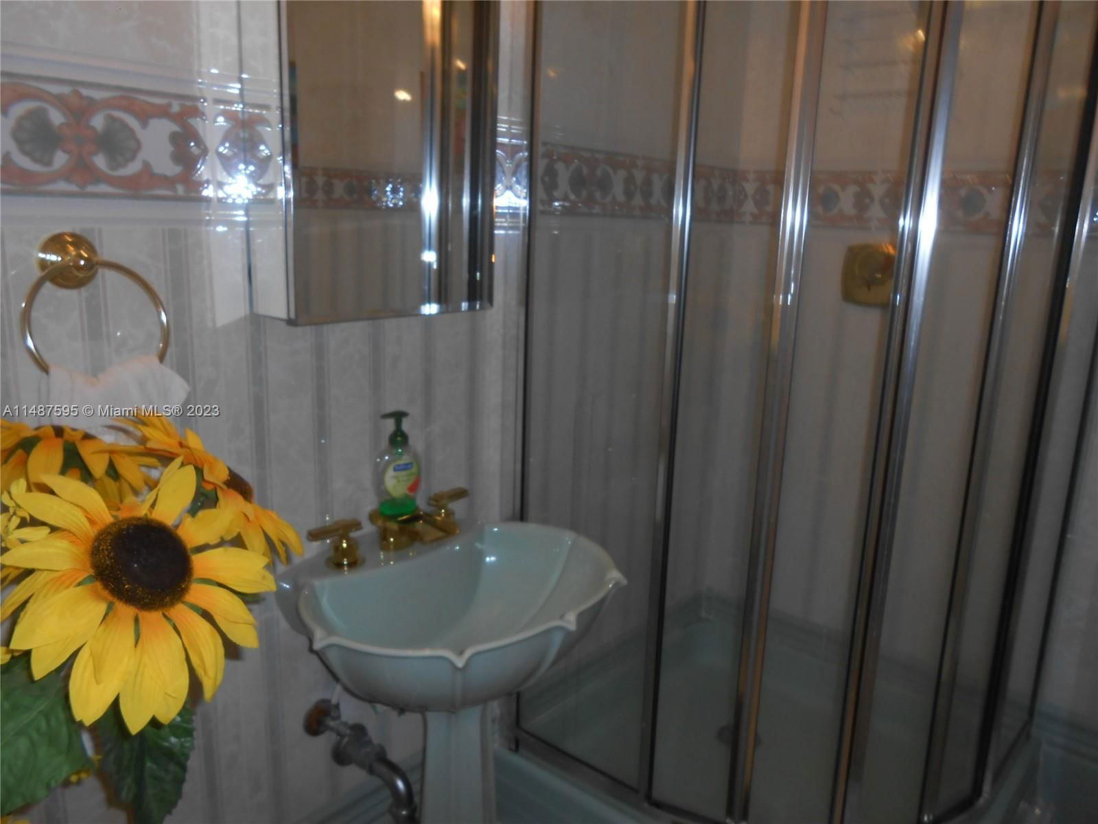 Real estate property located at 5401 Collins Ave #1230, Miami-Dade County, Miami Beach, FL
