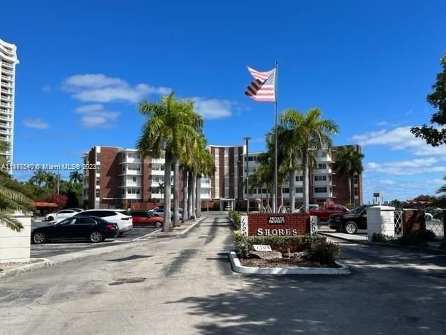 Real estate property located at 1700 105th St #410, Miami-Dade County, THE SHORES CONDO, Miami Shores, FL