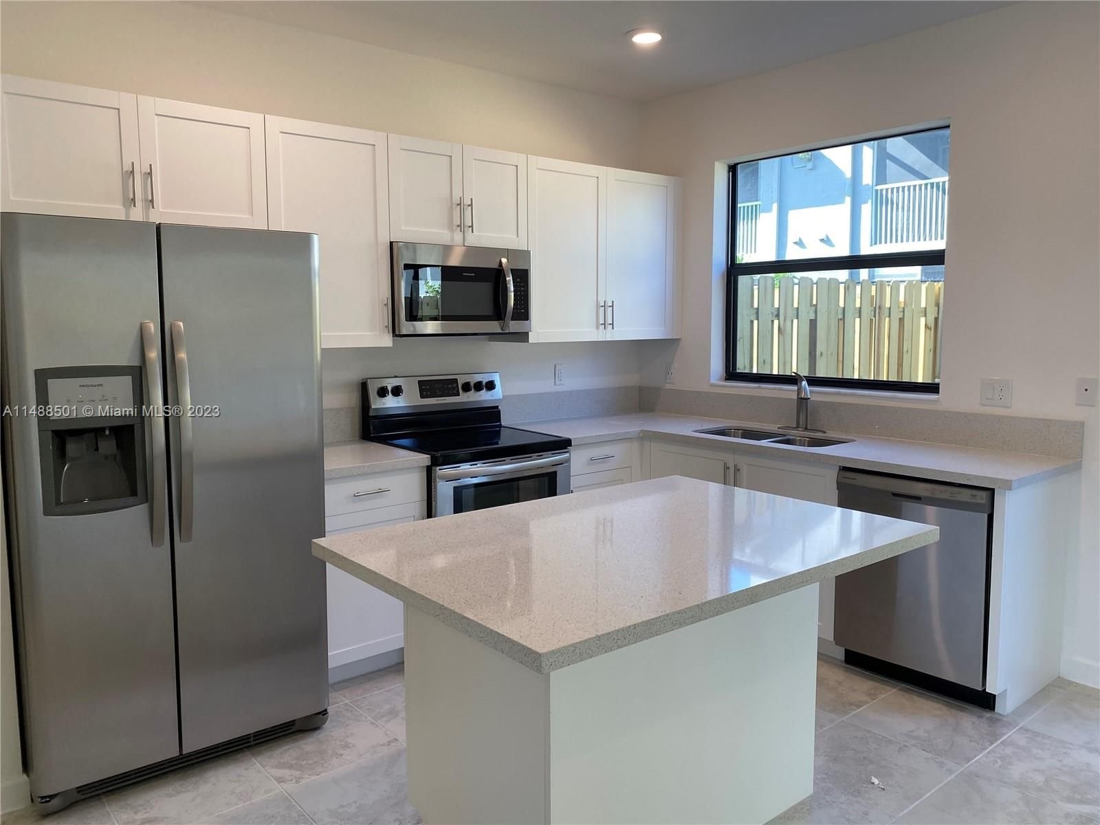 Real estate property located at 383 208 Terrace, Miami-Dade County, RAMBLAS AT Via Ventura, North Miami Beach, FL