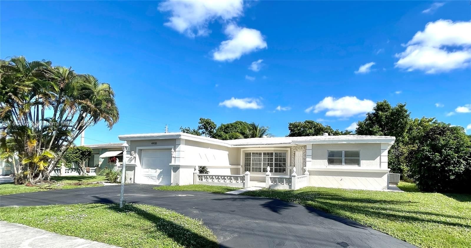 Real estate property located at 4400 41st Ter, Broward County, Lauderdale Lakes, FL