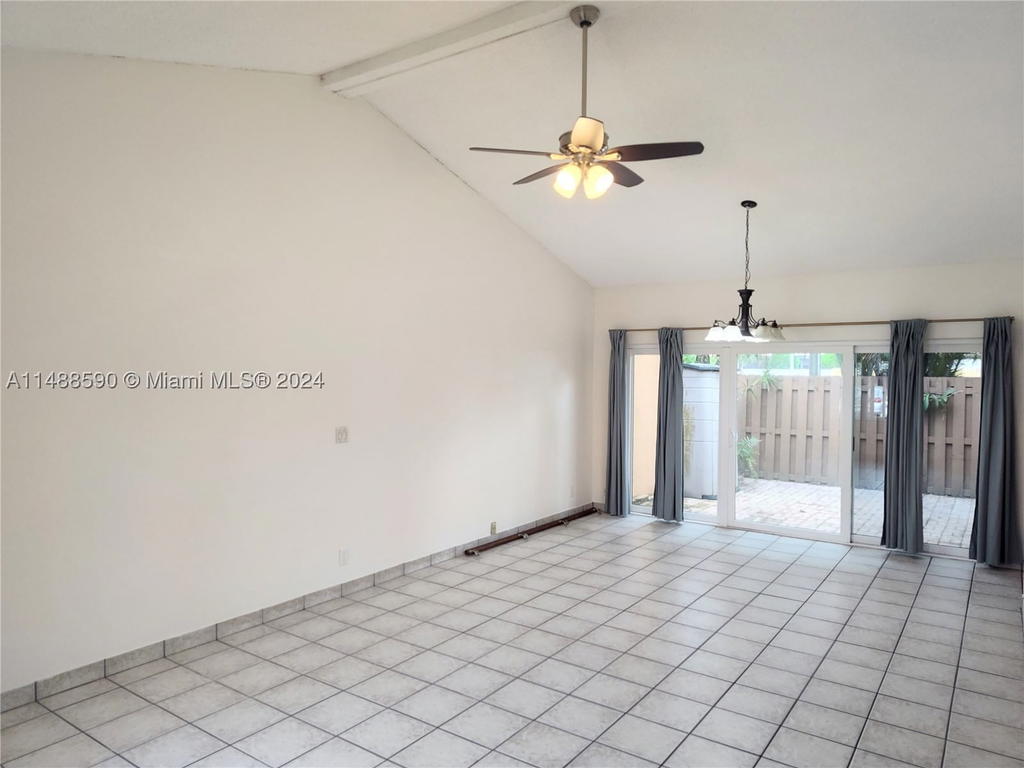 Real estate property located at 7083 Sunrise Blvd #7083, Broward, Apple Creek, Plantation, FL
