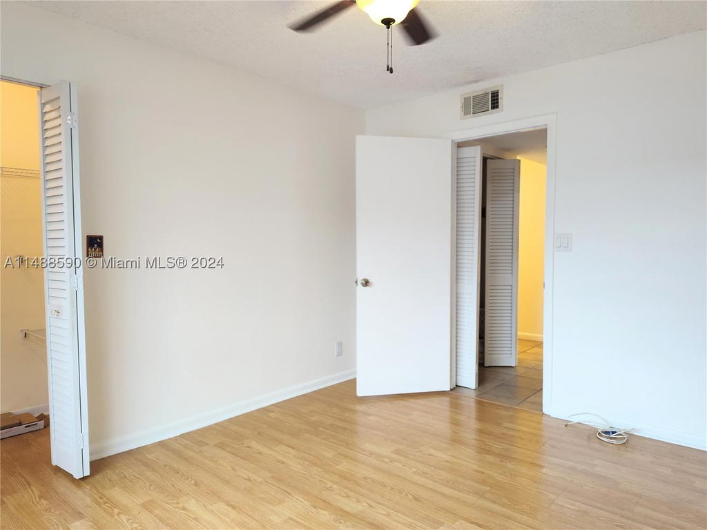 Real estate property located at 7083 Sunrise Blvd #7083, Broward, Apple Creek, Plantation, FL