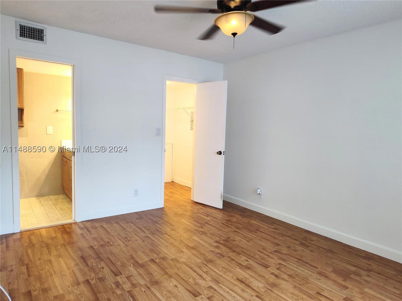 Real estate property located at 7083 Sunrise Blvd #7083, Broward, Apple Creek, Plantation, FL