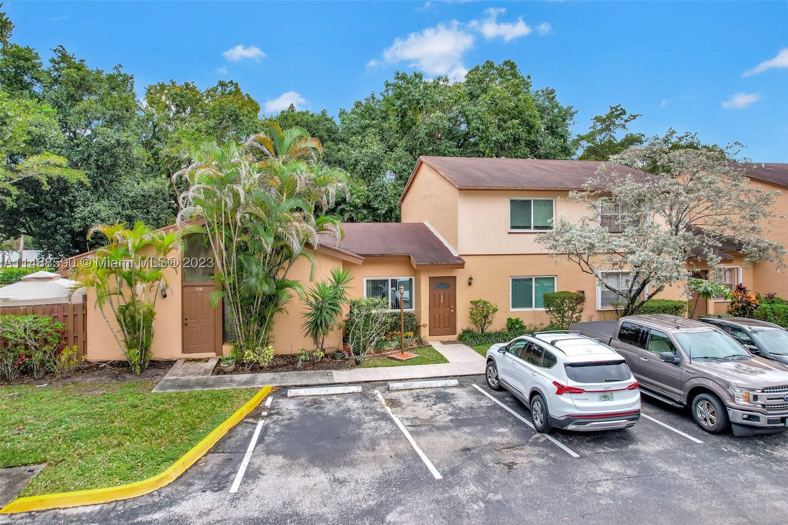 Real estate property located at 7083 Sunrise Blvd #7083, Broward, Apple Creek, Plantation, FL