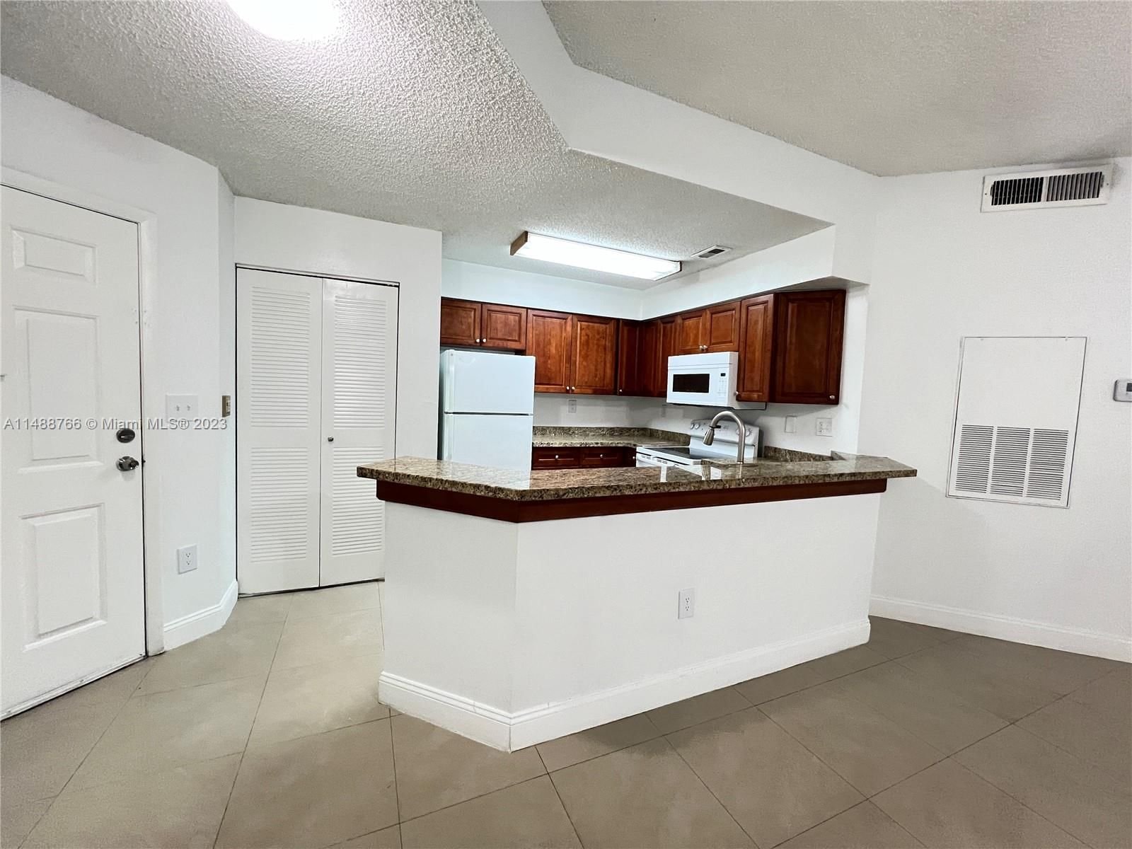 Real estate property located at 2445 18th Ter #916, Broward County, MARINA OAKS CONDO, Fort Lauderdale, FL