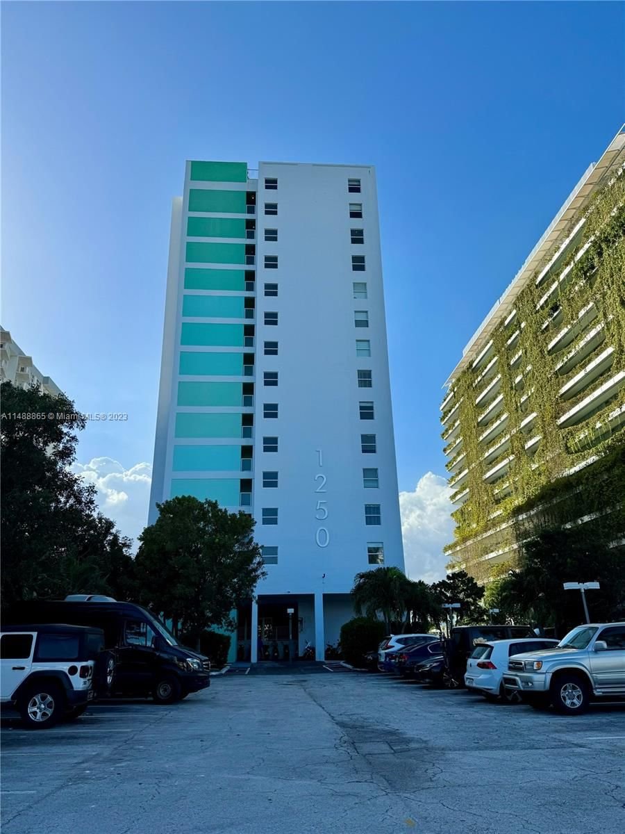 Real estate property located at 1250 West Ave #11R, Miami-Dade County, BAY GARDEN MANOR CONDO, Miami Beach, FL